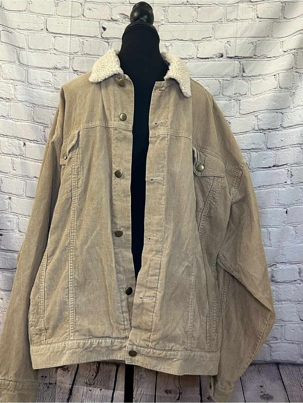 Men's Sherpa Collar Corduroy Jacket in Tan